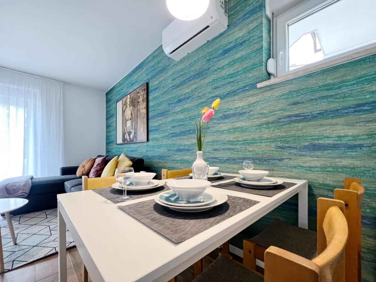 Apartments Valerian Novigrad  Exterior photo
